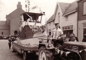 0302-0004 0002 1967 Carnavalswagen