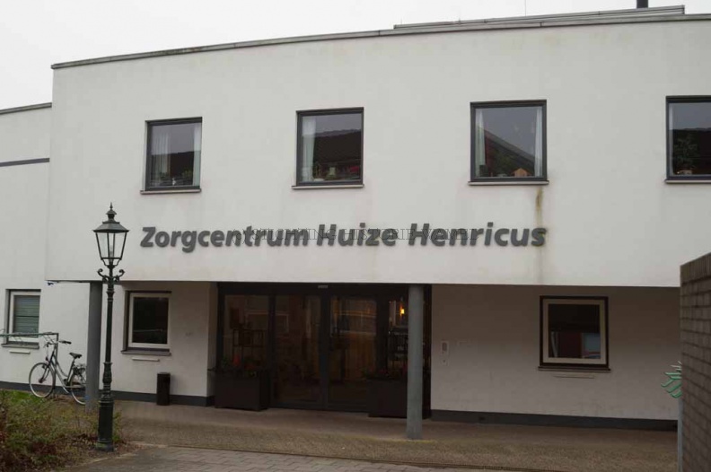 0140-0310-0009 Nieuw Hollenhof 50 Huize Henricus Voorzijde_1.jpg