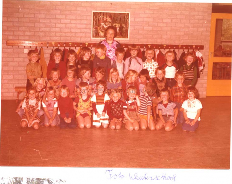 0130-1975-0001 Kleuterschool 1975.jpg