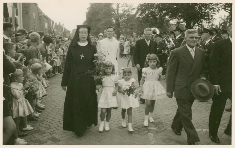  037 Pater van Rossum 11-09-1960.jpg